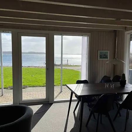 With Lovely View Of Lillebaelt Ferienhaus